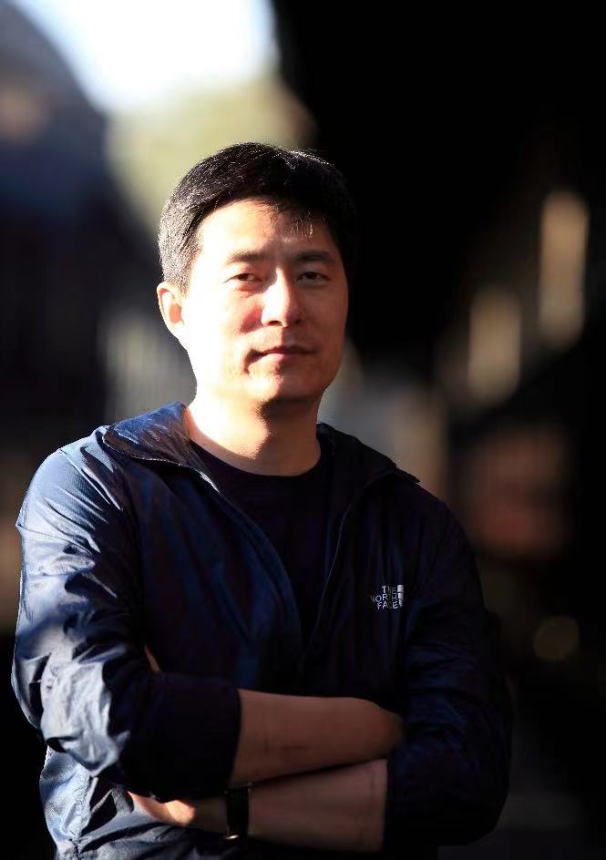 理性、公共理性交织：信息超载时代中的思与行